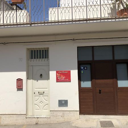 הוילה נוטו Case Vacanze Le Rose מראה חיצוני תמונה