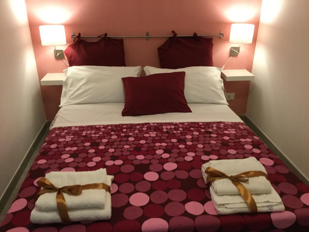 הוילה נוטו Case Vacanze Le Rose מראה חיצוני תמונה