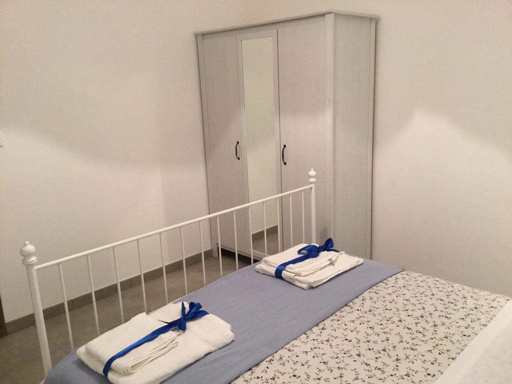 הוילה נוטו Case Vacanze Le Rose מראה חיצוני תמונה