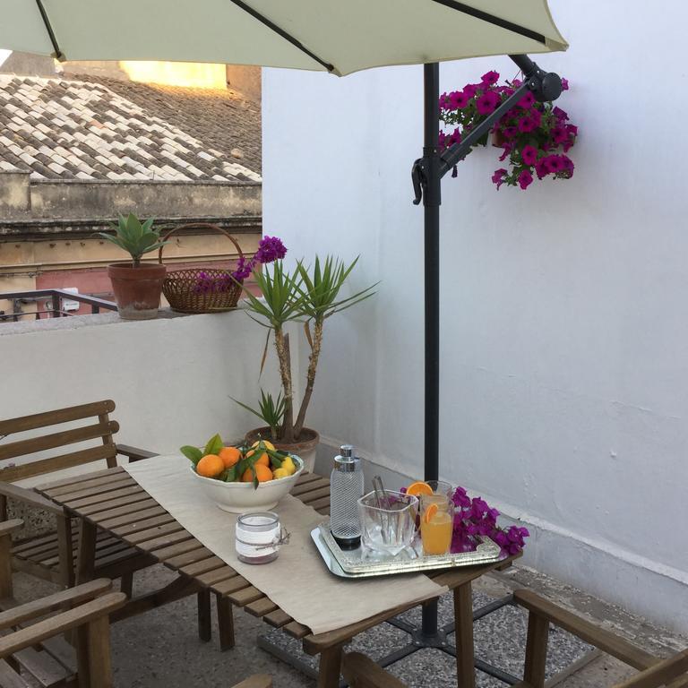 הוילה נוטו Case Vacanze Le Rose מראה חיצוני תמונה