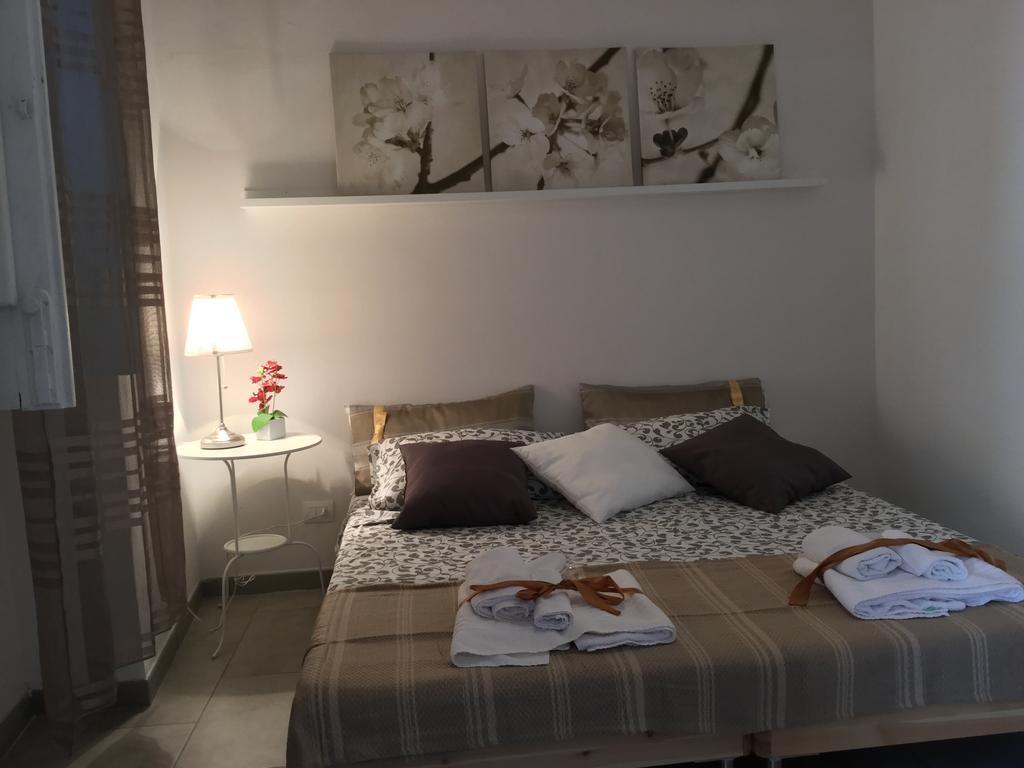 הוילה נוטו Case Vacanze Le Rose מראה חיצוני תמונה